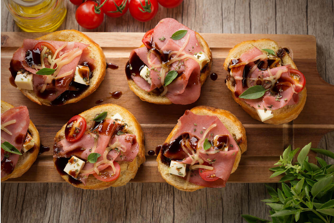 Mini Bruschetta com Mortadela Bologna Ceratti