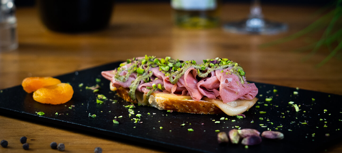 Bruschetta de Mortadela Bologna Tradicional